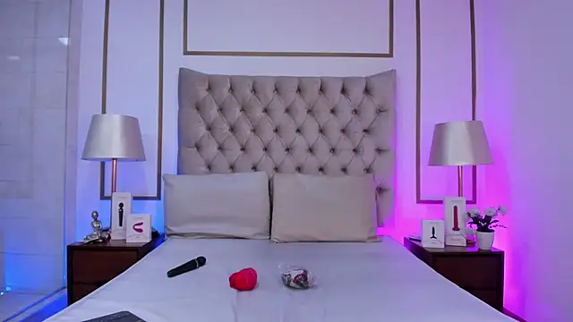 GigiVolkova online show from 10-30-25, 03:27