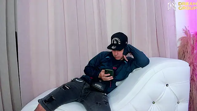 Yourslust  online show from 04-07-26, 02:19