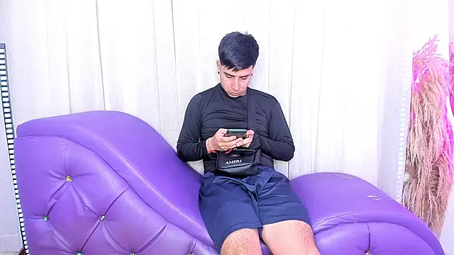 Yourslust  online show from 02-05-26, 12:45