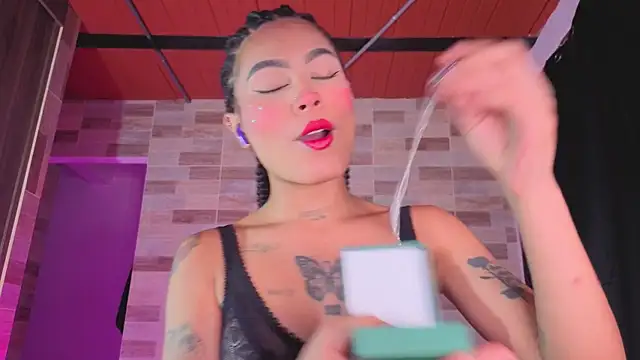 Snapshot of Dolcee_zoe chatting on 02-14-26, 10:32 Dolcee zoe online show from 02-14-26, 10:32