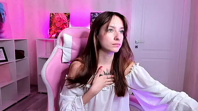 Doris Scott online show from 11-08-25, 02:04