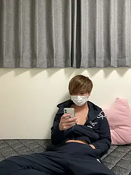 Snapshot of onimakura chatting on 01-10-26, 11:49 onimakura online show from 01-10-26, 11:49