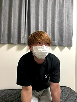 Snapshot of onimakura chatting on 12-18-25, 12:09 onimakura online show from 12-18-25, 12:09