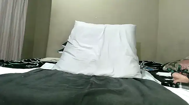 Snapshot of WetwetPussy31 chatting on 03-13-25, 04:45 WetwetPussy31 online show from 03-13-25, 04:45