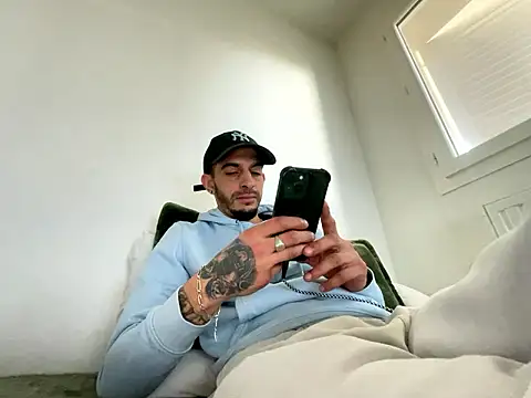 Rebeu313 online show from 01-11-26, 12:01