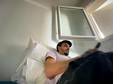 Rebeu313 online show from 11-12-25, 10:30