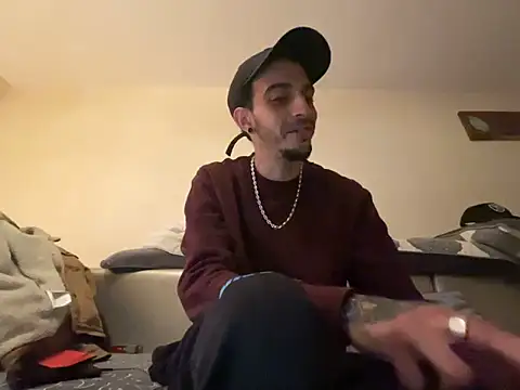 Rebeu313 online show from 02-09-26, 08:18