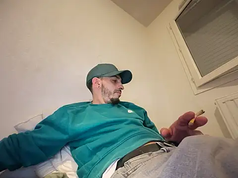 Rebeu313 online show from 12-20-25, 09:17