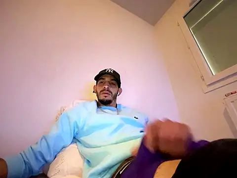 Rebeu313 online show from 10-21-25, 09:30