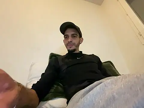 Rebeu313 online show from 01-12-26, 06:47