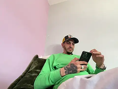 Rebeu313 online show from 02-22-26, 09:11