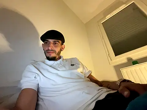 Rebeu313 online show from 10-08-25, 03:19