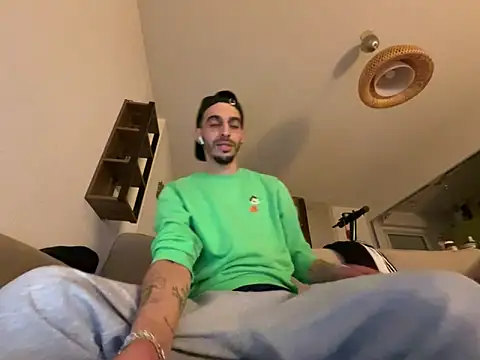 Rebeu313 online show from 03-17-25, 11:02