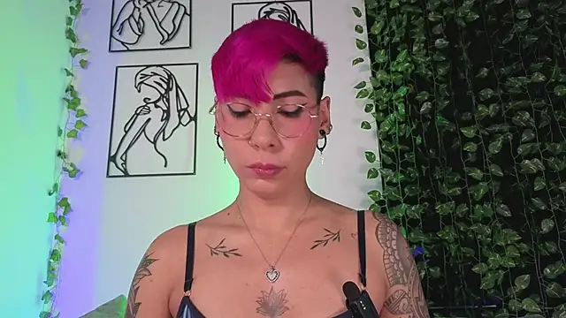 MiaMorgan  online show from 01-19-26, 01:26