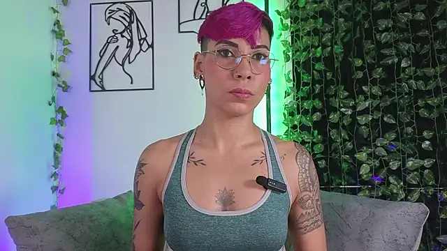 MiaMorgan  online show from 02-03-26, 01:05