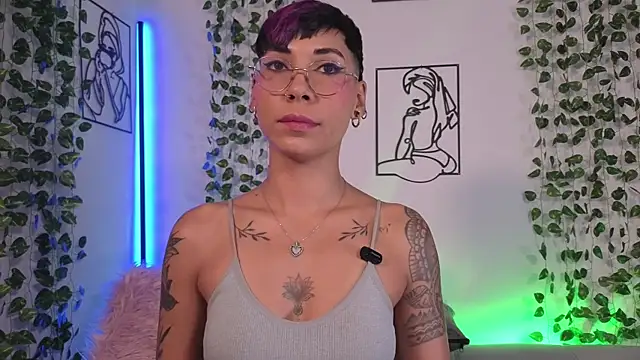 MiaMorgan  online show from 07-25-26, 02:01