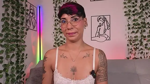 MiaMorgan  online show from 06-25-26, 12:43