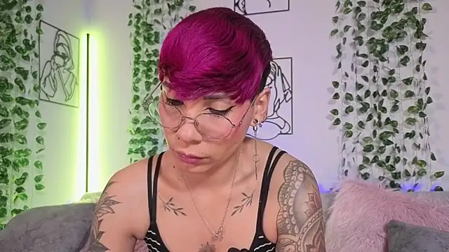 MiaMorgan  online show from 03-31-26, 01:07