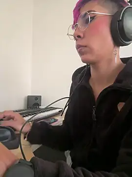 MiaMorgan  online show from 02-05-26, 01:07