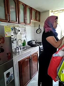 NAJWA-ARAB online show from 11-13-25, 04:22