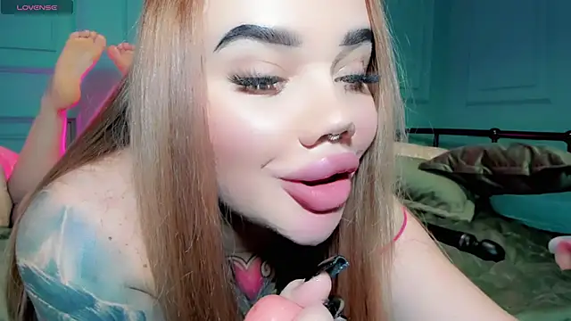 Snapshot of Aira_vi chatting on 01-01-25, 04:50 Aira vi online show from 01-01-25, 04:50