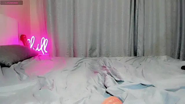 Aira vi online show from 03-17-26, 01:58