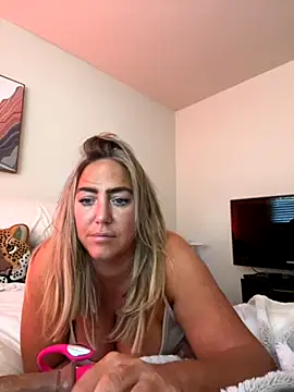 sunshinekisses online show from 11-06-25, 07:40