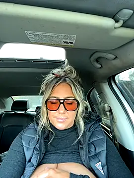 sunshinekisses online show from 11-24-25, 08:31