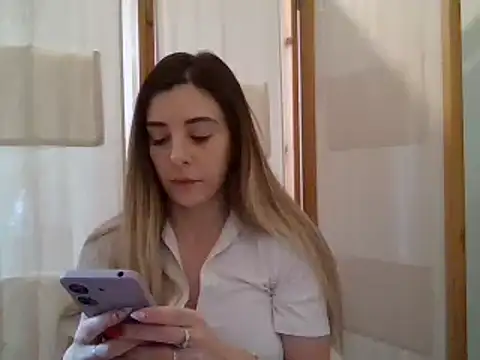 Snapshot of MissBella131 chatting on 02-08-25, 12:06 MissBella131 online show from 02-08-25, 12:06