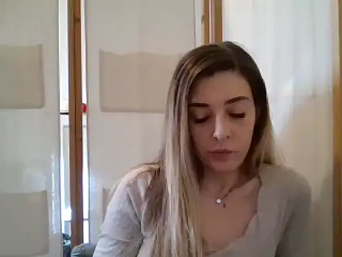 Snapshot of MissBella131 chatting on 01-24-25, 12:10 MissBella131 online show from 01-24-25, 12:10