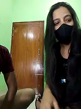 Snapshot of Taniya07 chatting on 02-15-25, 04:56 Taniya07 online show from 02-15-25, 04:56