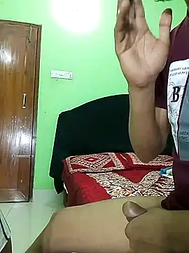 Snapshot of Taniya07 chatting on 02-28-25, 04:43 Taniya07 online show from 02-28-25, 04:43