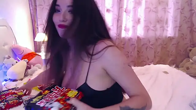 lilianbee online show from 04-14-26, 09:09