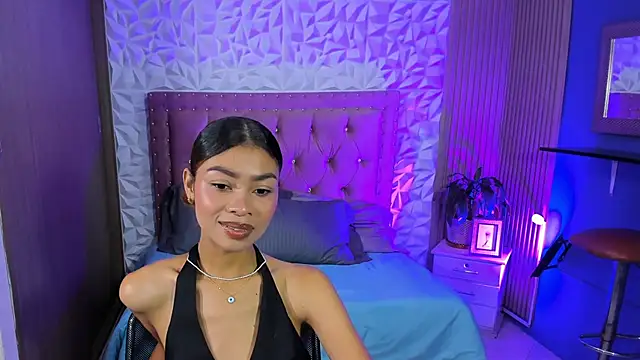 Perla prg online show from 10-28-25, 06:29