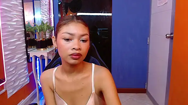 Perla prg online show from 03-13-25, 12:24