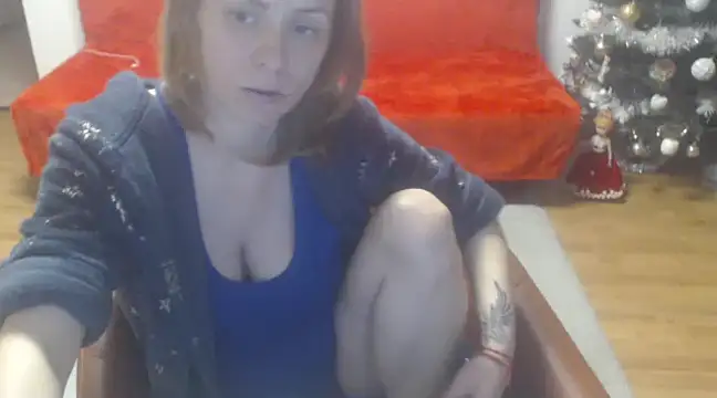 Snapshot of AngelAndDevil92 chatting on 01-06-25, 01:52 AngelAndDevil92 online show from 01-06-25, 01:52