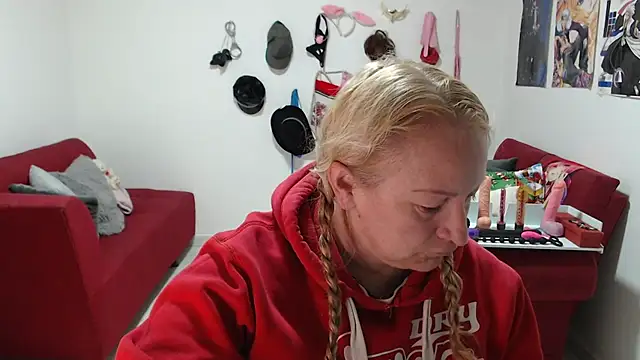 emperabigbootybigass online show from 12-22-25, 12:16