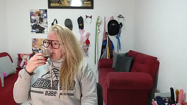 emperabigbootybigass online show from 10-17-25, 12:18