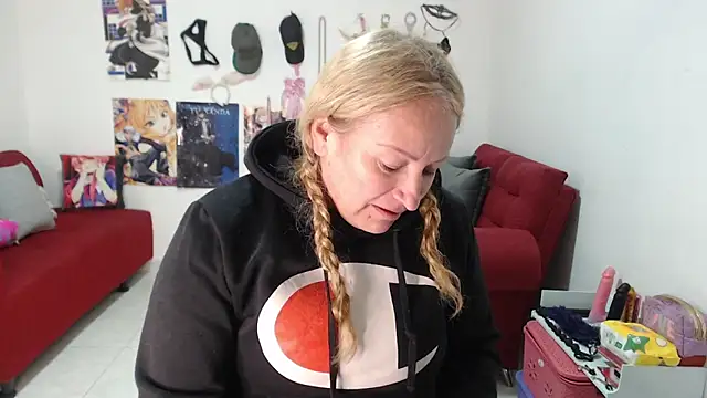 emperabigbootybigass online show from 10-06-25, 12:17