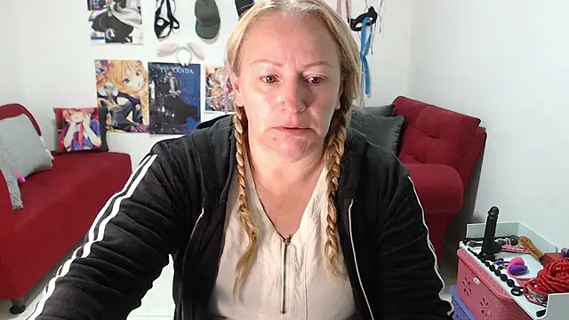 emperabigbootybigass online show from 10-21-25, 12:15