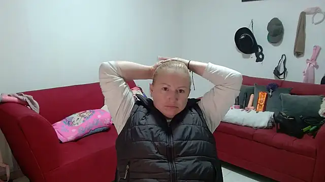 emperabigbootybigass online show from 02-11-26, 12:27