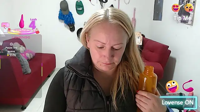 emperabigbootybigass online show from 11-20-25, 12:06