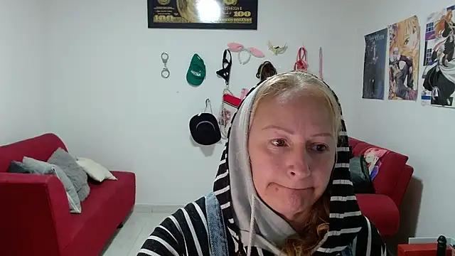 emperabigbootybigass online show from 01-09-26, 12:12