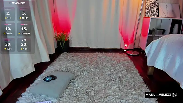 Manu Velez online show from 10-28-25, 02:34