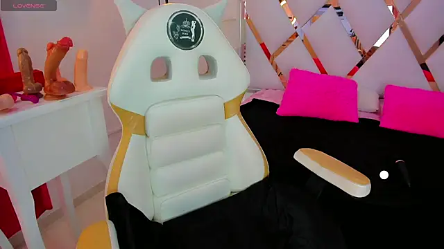 samy  milf online show from 09-26-25, 06:48