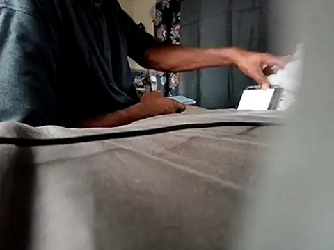 DevinToore online show from 12-22-25, 11:16