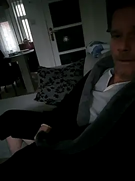 KnownObligation1 online show from 01-16-26, 03:49