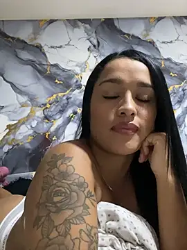 Snapshot of KatalinnaBrown chatting on 02-04-26, 11:27 KatalinnaBrown online show from 02-04-26, 11:27