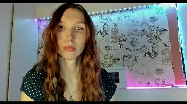 Snapshot of LisaIcon chatting on 01-20-25, 01:00 LisaIcon online show from 01-20-25, 01:00