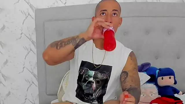 Snapshot of luigiferrara chatting on 02-07-26, 08:28 luigiferrara online show from 02-07-26, 08:28